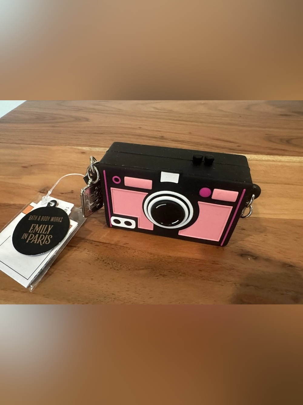 Bath & Body Works: Emily In Paris Camera Pocketbac Holder Clip